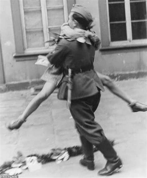 Sleeping With The Enemy Fascinating Pictures Of Women In Nazi Europe Hot Lifestyle News