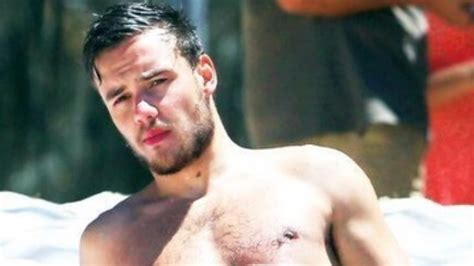Photo One Direction Liam Payne Relaxes In Jacuzzi Hot Tub