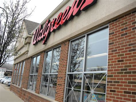 Bielinski: Liquor license for downtown Walgreens won't make Wilmette a ...