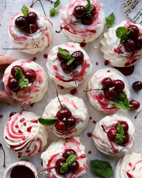 The meringues will keep in a tightly sealed container or individually wrapped at room temperature for up to a week if your house is not humid. Mini Meringues With Mascarpone And Cherry Syrup recipe by ...