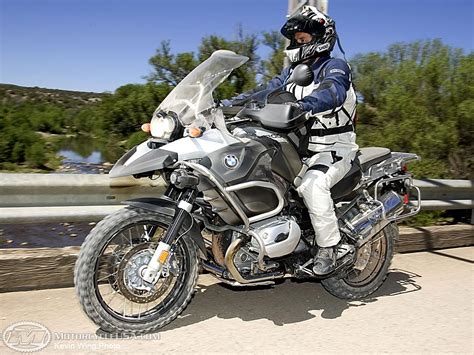 I test rode the r1200gs on may 31, 2005. 2005 BMW R1200GS: pics, specs and information ...