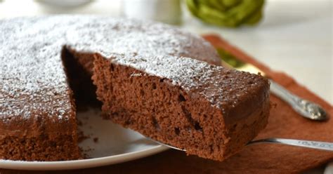 Ma ci si può sbizzarrire anche con infusi di the o infusi di bucce d'arancia, magari aromatizzando il tutto anche con una stecca di cannella e. Torta al cioccolato all acqua