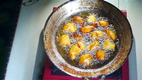 Pilihan resep memasak yang enak cara untuk membuat cekodok pisang yang lezat. Goreng Cekodok Pisang Cara Wak Sudin - YouTube