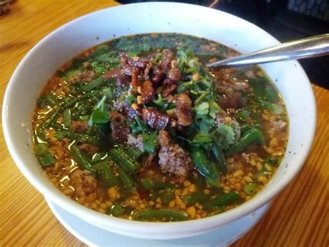 (ต้มยำ, tom yam, tom yam kung, tom yum goong, dom yam, tom yum gai, tom yum talay). Guay Tiow Tom Yum at Pestle Rock | zoomeboshi