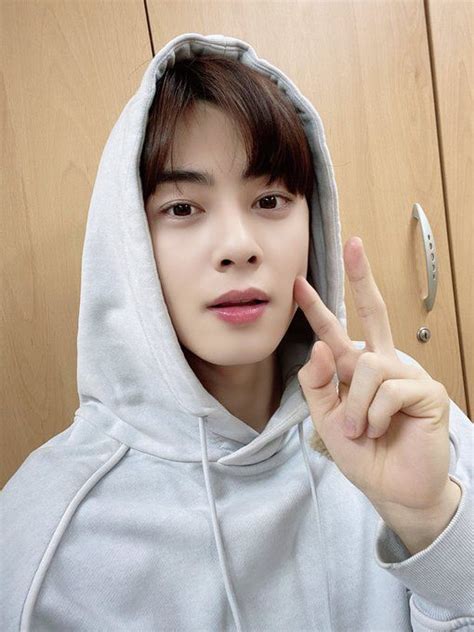 He is a member of the boy group astro and a former member of the project group s.o.u.l. CHA EUN WOO Instagram: eunwo.o_c in 2020 | Cha eun woo ...