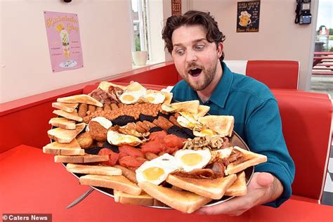Britains Biggest Breakfast Weighs One Stone And Has Is Nearly One Week