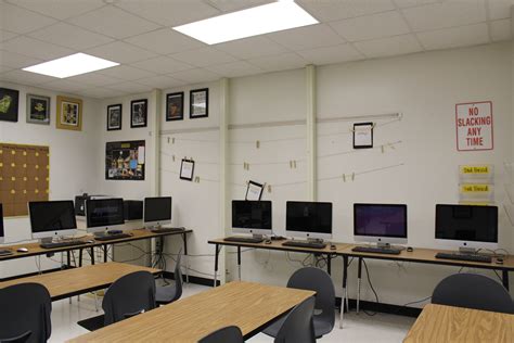 You Can Decorate High School Classrooms Too Mrs Wood Blogs