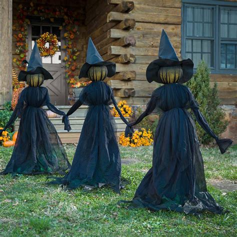Creepy Illuminated Halloween Yard Witches