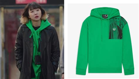 She eventually grew her hair out and kept it in a solid color, a look that's mildly reminiscent of. Itaewon-Class-Jo-Yi-Seo-green-printed-hoodie - AVENUE ONE