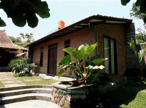 Rumah joglo klasik khas jawa tengah memiliki atap berdesain unik dan desain 4 pilar yang disebut soko guru. 8 Desain Rumah Etnik Jawa Modern | RUMAH IMPIAN