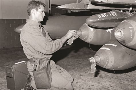 Short Fuzes Why Bombs Blew Up On Fighters In The Vietnam War