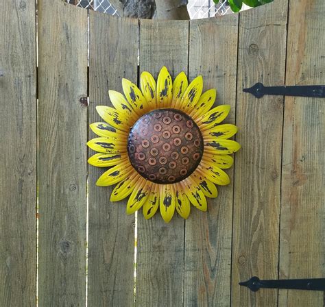 Home and garden party wall decor. Rustic Sunflower Wall Decor