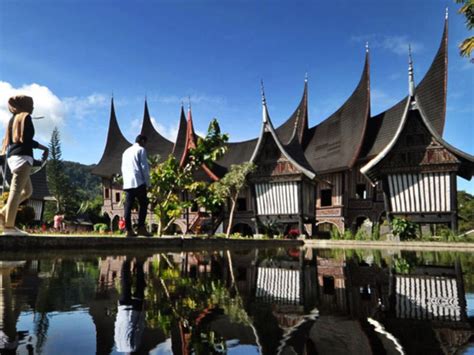 3 Day Padang Tour Minangkabau Cultural Center Village And City Tour