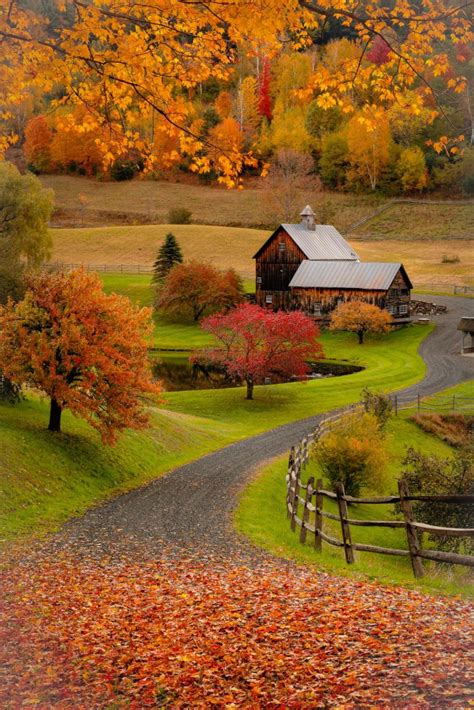 🇺🇸 New England Farm Woodstock Vermont By Ross Kyker