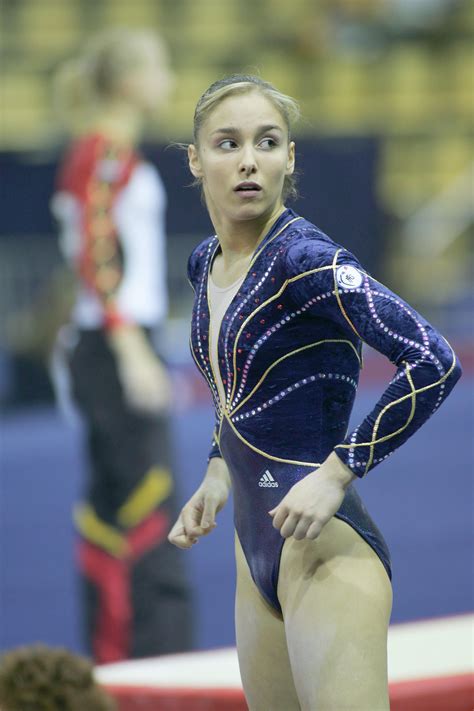Julie Martinez At The 2007 2006 Artistic Gymnastics World Champions In Denmark Resolution 2336
