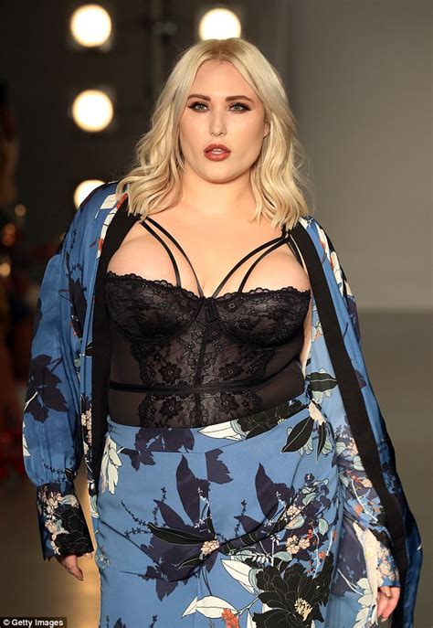 Hayley Hasselhoff Puts On A Busty Display At Lfw Daily Mail Online