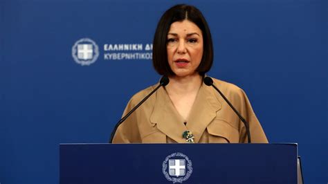 Με ανάρτησή της στο twitter, η κυβερνητική εκπρόσωπος αριστοτελία πελώνη χαρακτηρίζει fake news τη διακίνηση σχολίων αναφορικά με τον τρόπο που. Αριστοτελία Πελώνη Ηλικια - Pelwnh H Mendwnh Einai Kalh ...