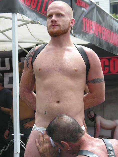 Perros Nick Moretti His Folsom Street Fair Slaves