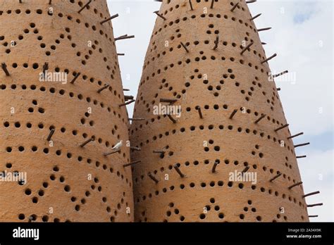 Bird Towers In The Cultural Village Doha Qatar Stock Photo Alamy