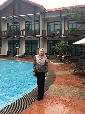 Now $51 (was $̶7̶8̶) on tripadvisor: Kinrara Resort (R̶M̶ ̶2̶5̶1̶) RM 231: UPDATED 2017 Hotel ...
