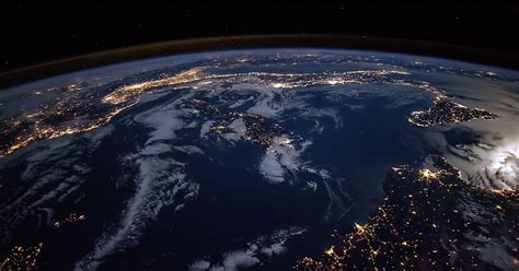 Video Shows Dazzling Earth Views From The International