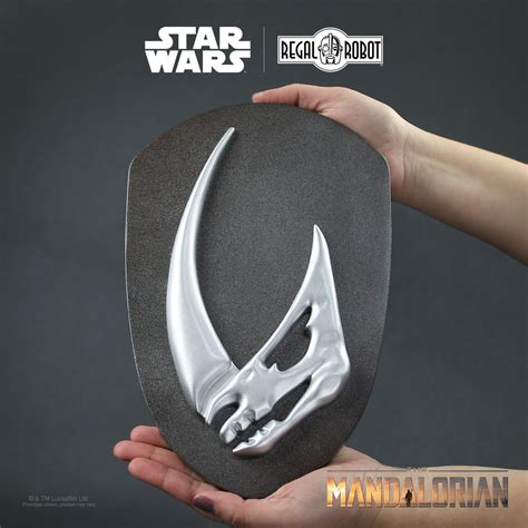 Mudhorn Signet Plaque The Mandalorian Mandalorian Star Wars Images