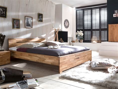 Doppelbett schlafzimmer bett 200x200 braun hochglanz moderne italienische möbel. Massivholzbett Savin 200x200 Wildeiche geölt Doppelbett ...