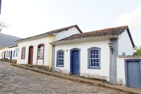 Casas Com Eira E Beira