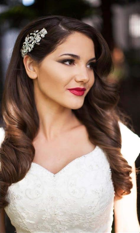 Bridal Hairstyles For Medium Hair 32 Looks Trending This Season