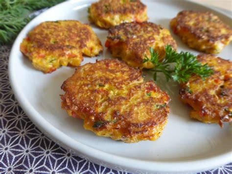 Pour cuisiner les fanes de carottes, il n'y a rien de très compliqué. Recette de petites galettes de carottes