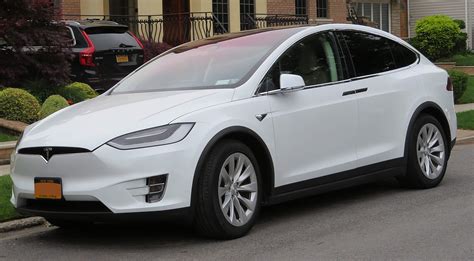 This tesla starts at a purchase price of $79,990, $5,000 more than the model s sedan. Tesla Model X — Вікіпедія