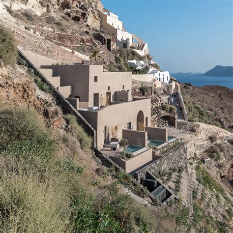Old Castle Oia Hotel In Santorini Stay Some Days