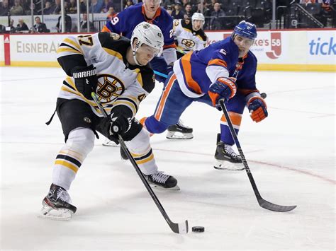 Bruins Torey Krug Proves To Be A True Gamer The Boston Globe