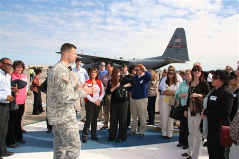 Leadership Savannah Comes To Hunter Army Airfield Article The