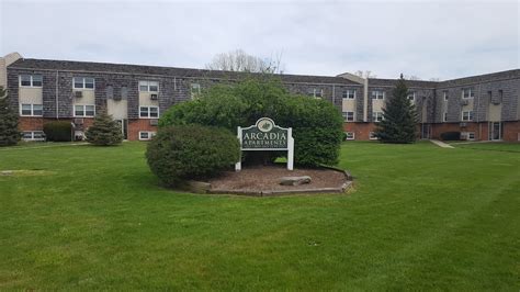 Find 3 bedroom apartments for rent in bloomington, illinois by comparing ratings and reviews. 802 Arcadia Drive, Bloomington, IL 61704