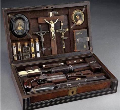 Antique Vampire Hunting Kit Rpics