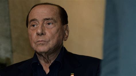 Berlusconi ricoverato, prime voci su uscita da ospedale adnkronos. Silvio Berlusconi, "peggiorate le condizioni di salute ...