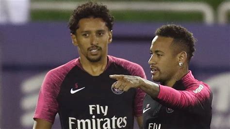 حدد ماركينيوس، مدافع باريس سان جيرمان، التحديات التي تواجه فريقه قبل مواجهة بايرن ميونخ، غدا الأربعاء، في ذهاب دور الثمانية لدوري أبطال أوروبا. ماركينيوس: نيمار يعرف ما عليه فعله ونريده بقاؤه في سان ...