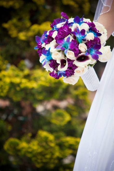 Calla lily orchid cascading bouquet yellow light green. calla lily bouquet blue bom | Blue orchid, calla lily ...