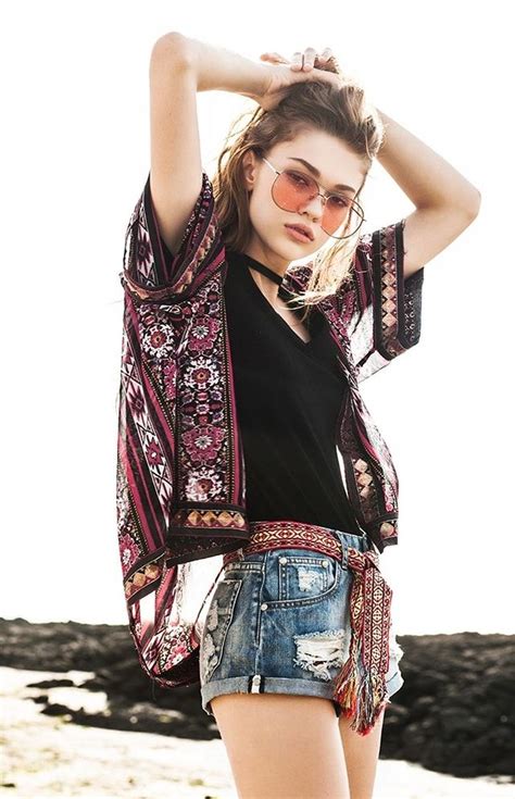 35 Splendid Hippie Style Ideas For Women To Try Right Now Stile Bohemien Abbigliamento Bohemién