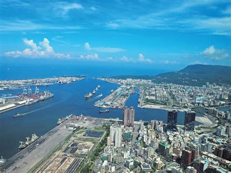 長榮400m貨櫃輪(長政號)ever govern container vessel 進高雄港紀錄(4k). 台湾地方都市【高雄】港の活気に満ちた台北に次ぐ大都市 - 観光旅行メディア｜まっぷるトラベルガイド
