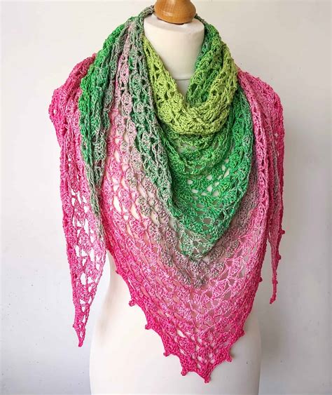 crochet triangle shawl with shells free pattern fragrant shawl annie design crochet
