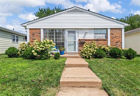 2604 Hereford St, Saint Louis, MO 63139 | Zillow
