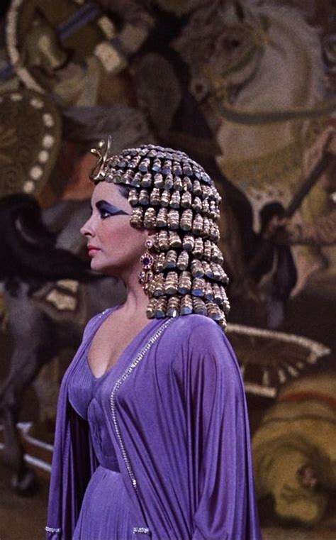 The Iconic Elizabeth Taylor As Cleopatra