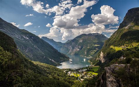 Mountains Norway Valley Wallpapers Hd Desktop And Mobile Backgrounds