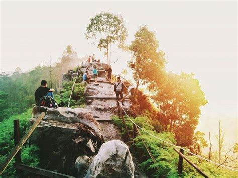 15 Tempat Wisata Alam Keren Di Kalimantan Timur Yang Jarang Orang Tahu