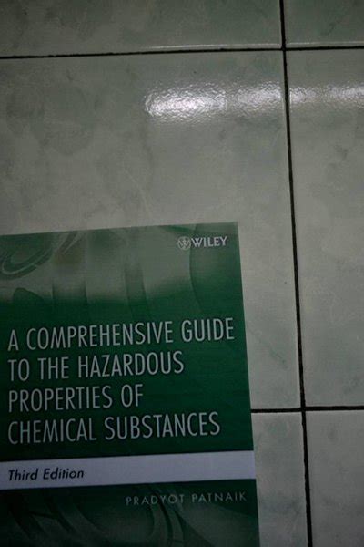Jual A Comprehensive Guide To The Hazardous Properties Of Chemical