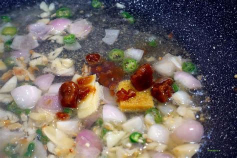 Resepi dan cara masak siakap stim limau ala absolute thai. Ikan Kukus Limau Ala Thai - BukuNota