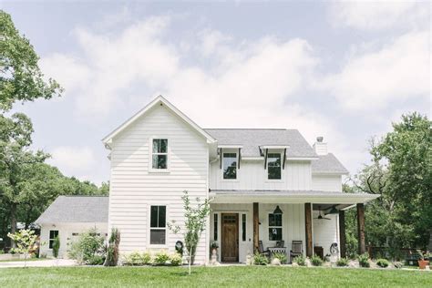 Artsy Modern Farmhouse Home Tour — Farmhouse Living White Farmhouse