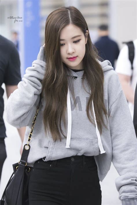 Blackpink black pink blackpink wallpaper blackpink lockscreen wallpaper lockscreen lalisa manoban lalisa rose chaeyoung jennie jennie kim blackpink lockscreen / wallpaper. #Roseanne #RoseannePark #Rosé #cute #style #look # ...